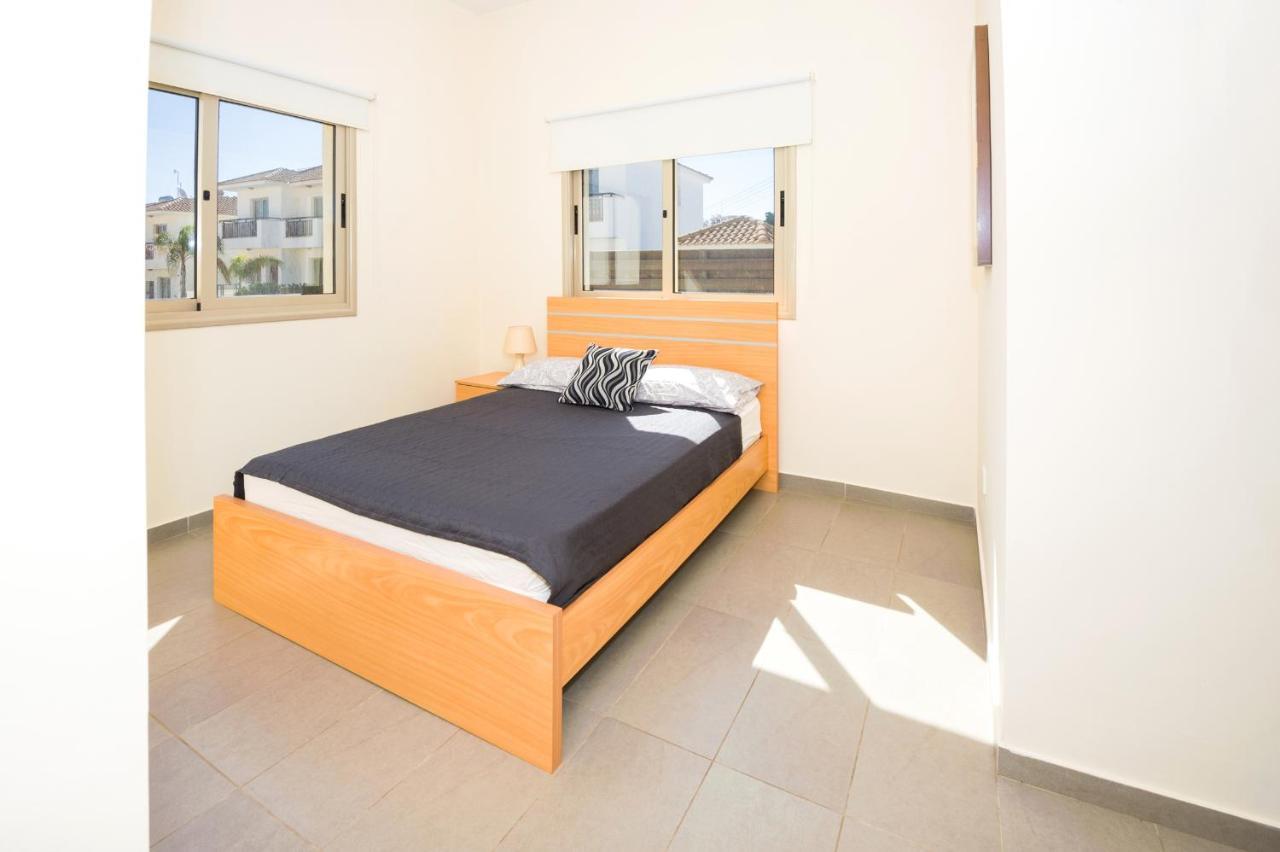 Bowker Apartment Protaras Bagian luar foto